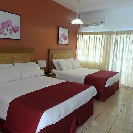 Flamboyant Hotel & Villas St. George's Екстериор снимка